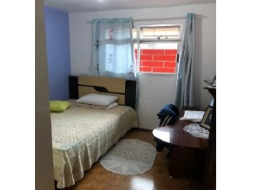 Foto 5 de 16: Casa em leilão em Curitiba - PR — Casa à venda em leilão