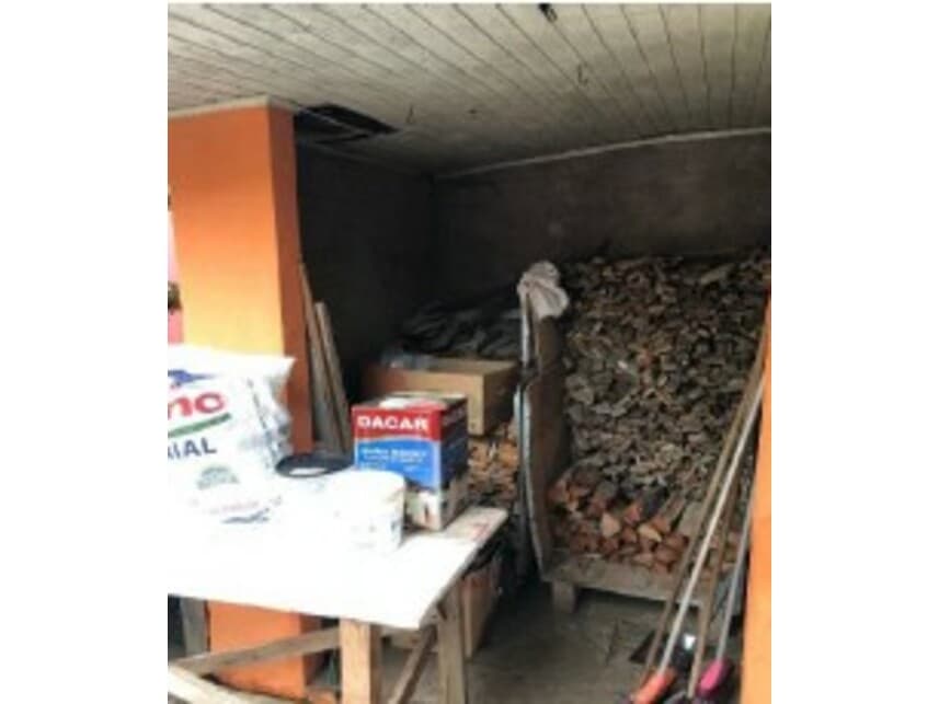 Foto 10 de 16: Casa em leilão em Curitiba - PR — Casa à venda em leilão