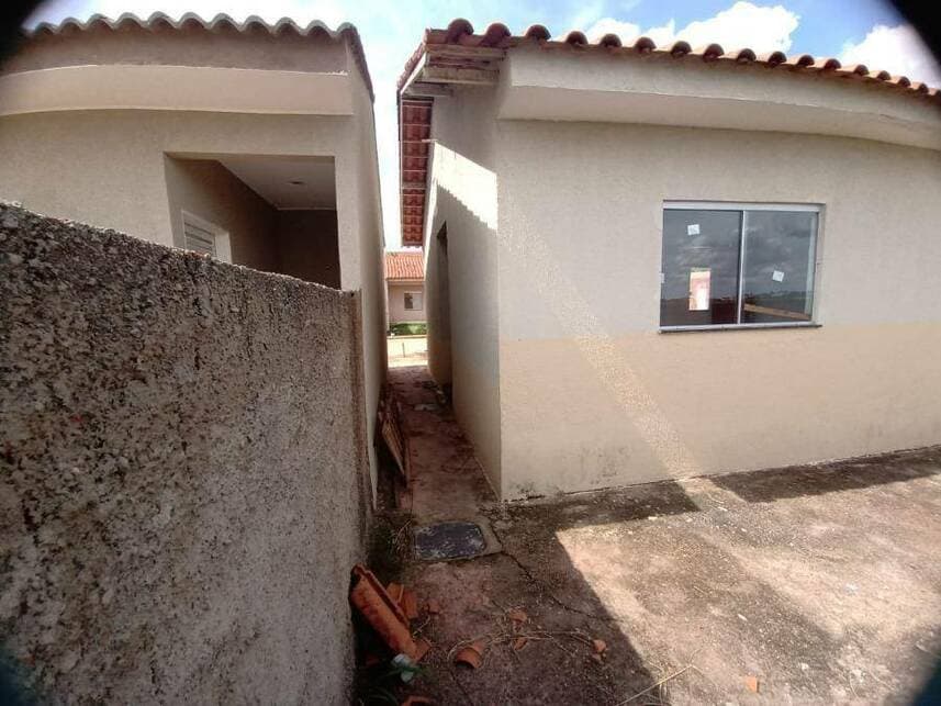 Foto 1 de 11: Casa em leilão em Águas Lindas De Goiás - GO — Casa à venda em leilão
