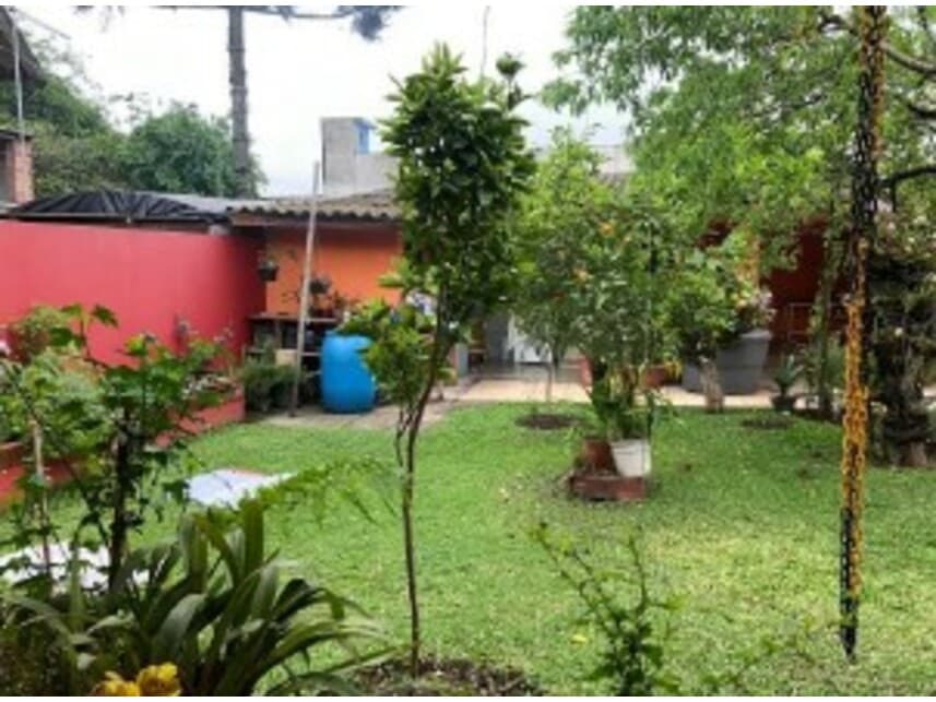 Foto 16 de 16: Casa em leilão em Curitiba - PR — Casa à venda em leilão