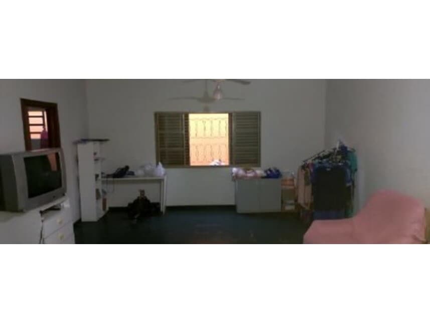 Foto 14 de 16: Casa em leilão em Ourinhos - SP — Casa à venda em leilão