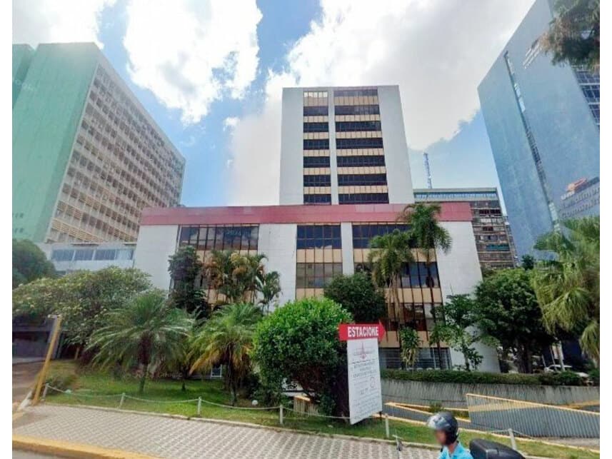 Comercial em leilão em Brasília - DF — Prédio Comercial à venda em leilão