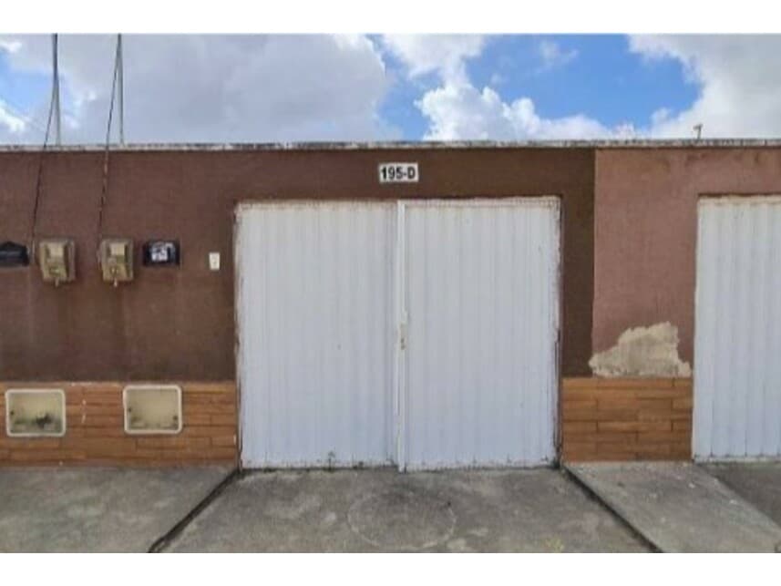 Casa em leilão em Maranguape - CE — Casa à venda em leilão