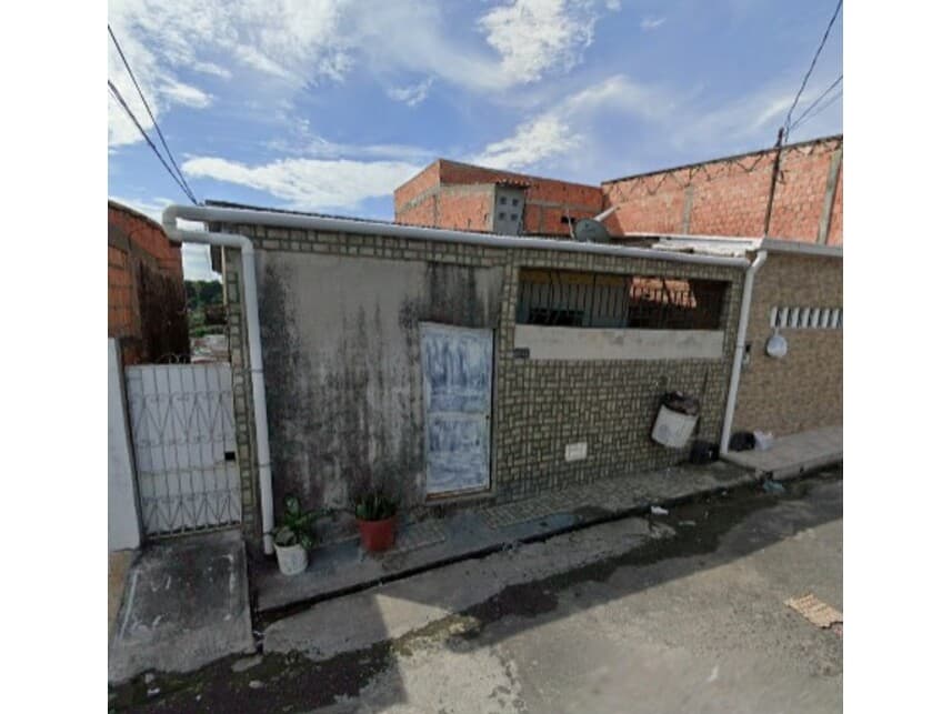 Foto 1 de 6: Casa em leilão em Manaus - AM — Casa à venda em leilão