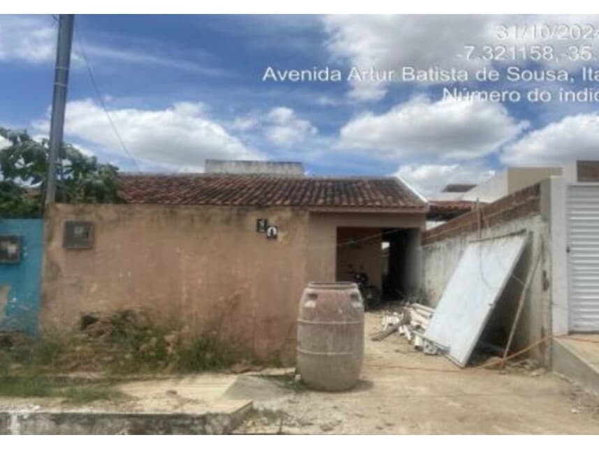 Casa em leilão em Itabaiana - PB — Casa à venda em leilão