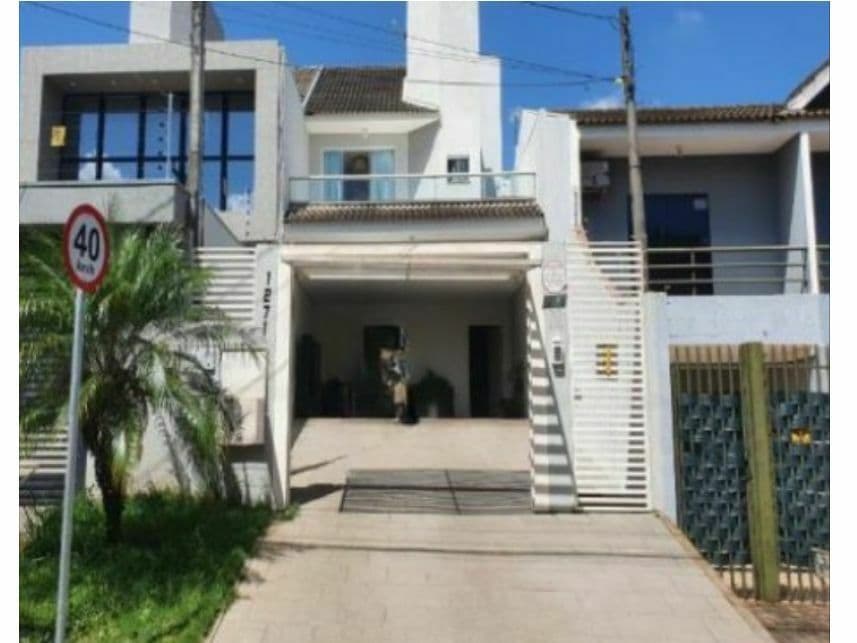 Foto 1 de 18: Casa em leilão em Cascavel - PR — Casa à venda em leilão