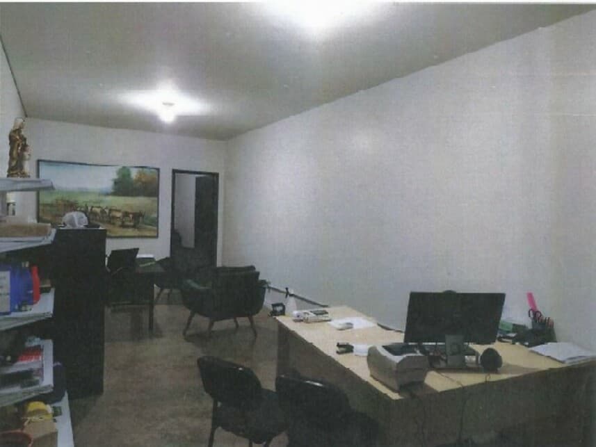 Foto 6 de 6: Comercial em leilão em Santa Vitória - MG — Prédio Comercial à venda em leilão