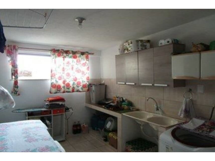 Foto 3 de 20: Casa em leilão em Camaçari - BA — Casa à venda em leilão