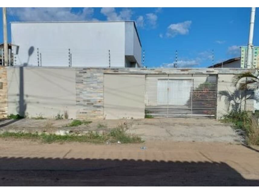 Casa em leilão em Mossoró - RN — Casa à venda em leilão