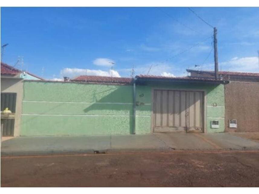 Casa em leilão em Jardinópolis - SP — Casa à venda em leilão