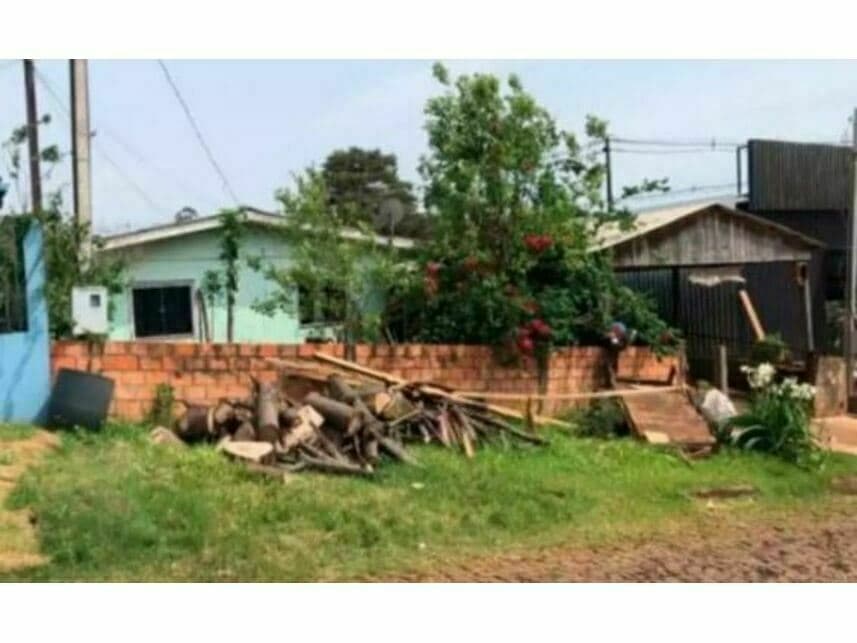 Foto 3 de 4: Casa em leilão em Quedas Do Iguaçu - PR — Casa à venda em leilão