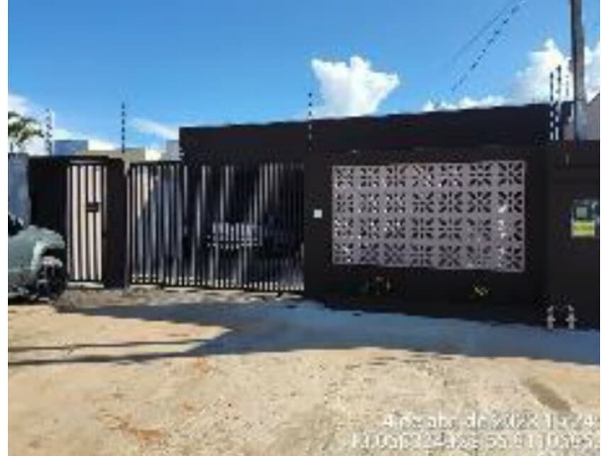 Foto 1 de 15: Casa em leilão em Lucas Do Rio Verde - MT — Casa à venda em leilão