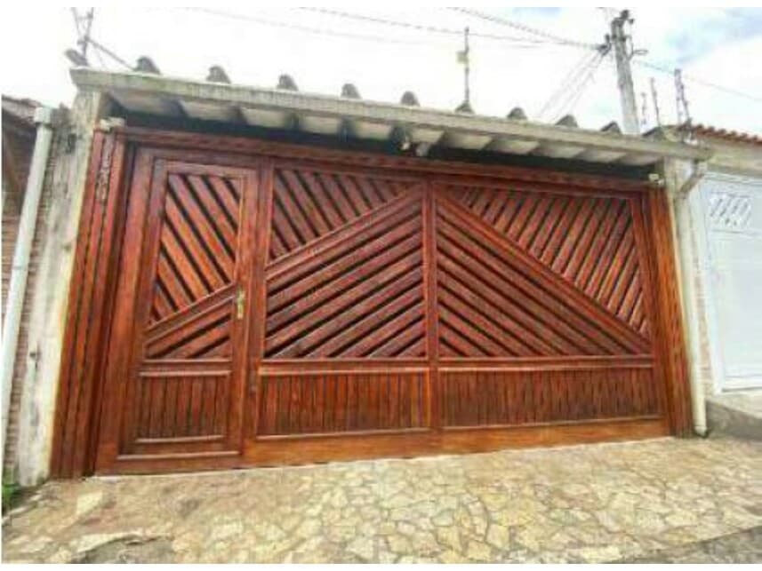 Casa em leilão em Itanhaém - SP — Casa à venda em leilão