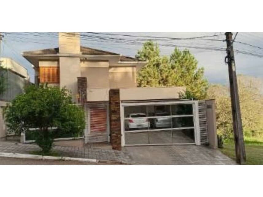 Casa em leilão em Taquara - RS — Casa à venda em leilão