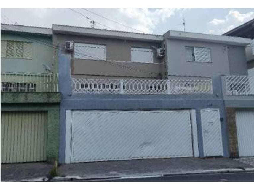 Casa em leilão em São Paulo - SP — Casa à venda em leilão