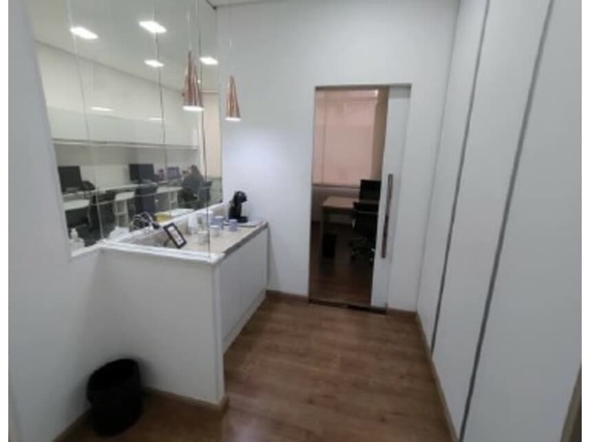 Foto 14 de 22: Imóvel em leilão em São Paulo - SP — Conj. Comerciais à venda em leilão