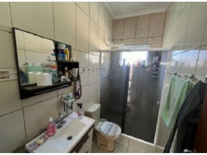 Foto 10 de 12: Casa em leilão em Lorena - SP — Casa à venda em leilão