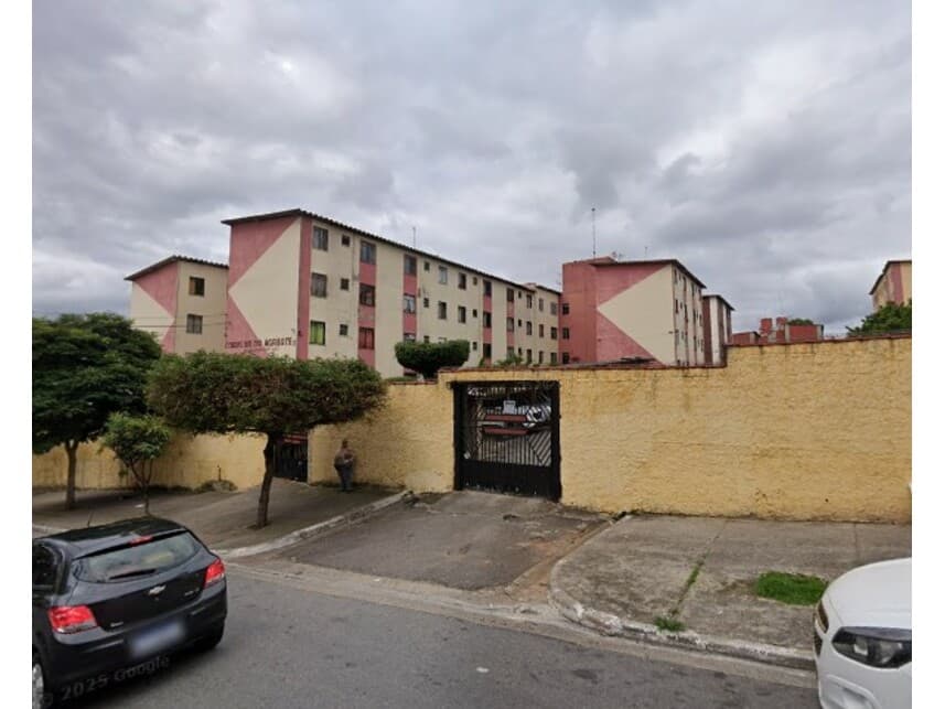 Apartamento em leilão em São Paulo - SP — Apartamento à venda em leilão