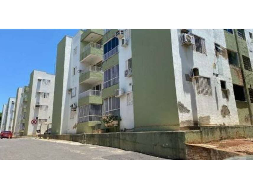 Apartamento em leilão em Cuiabá - MT — Apartamento à venda em leilão
