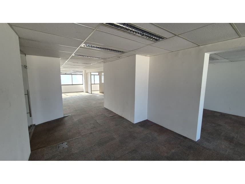 Foto 12 de 15: Comercial em leilão em São Paulo - SP — Sala Comercial à venda em leilão