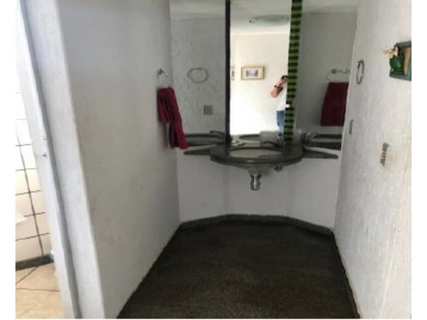 Foto 7 de 15: Casa em leilão em Caldas Novas - GO — Casa à venda em leilão