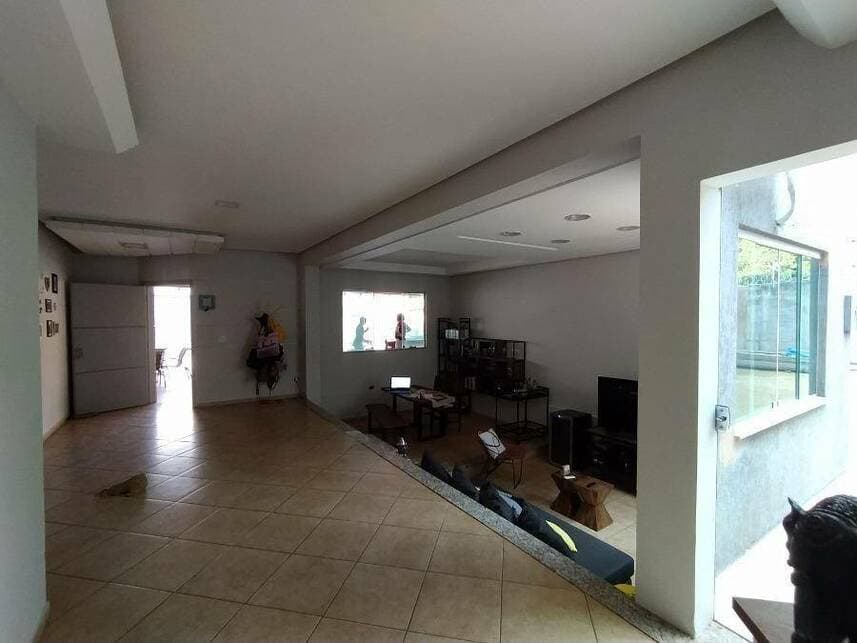Foto 7 de 10: Casa em leilão em Campo Grande - MS — Casa à venda em leilão