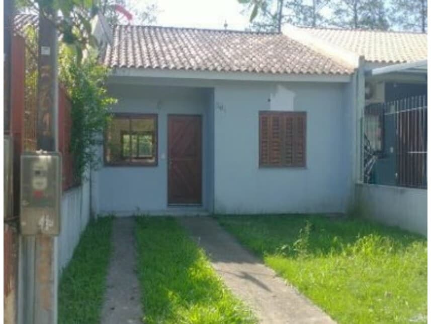 Casa em leilão em Porto Alegre - RS — Casa à venda em leilão