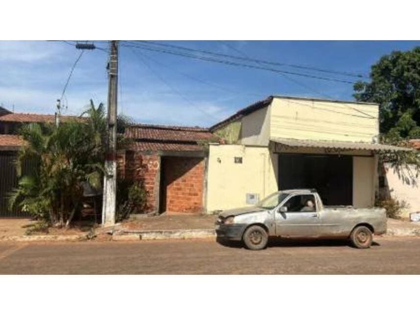 Casa em leilão em Campos Lindos - TO — Casa à venda em leilão