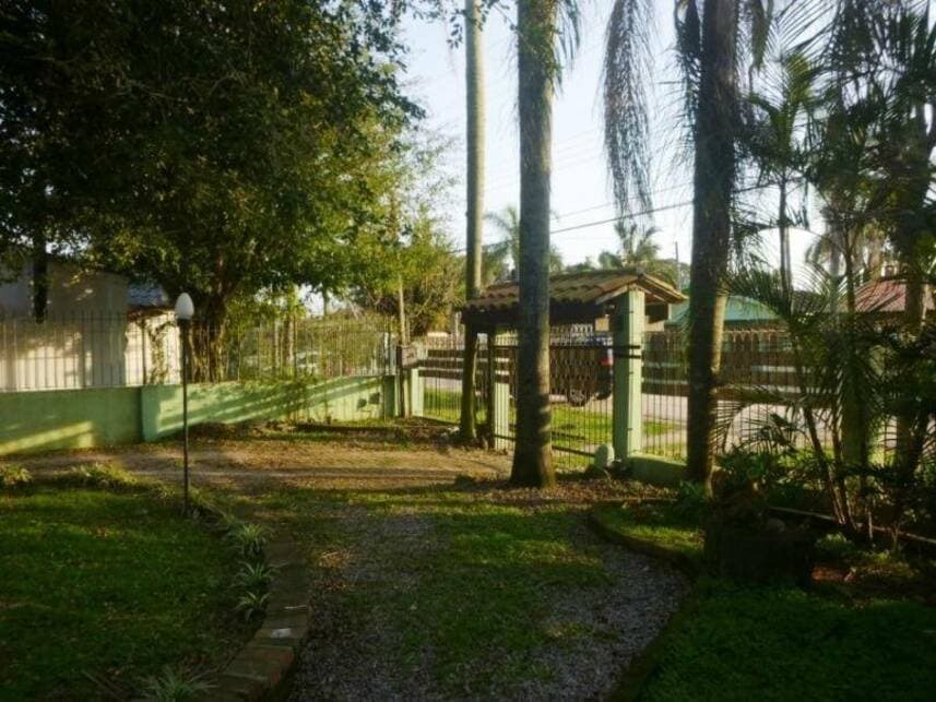 Foto 8 de 30: Casa em leilão em Pelotas - RS — Casa à venda em leilão