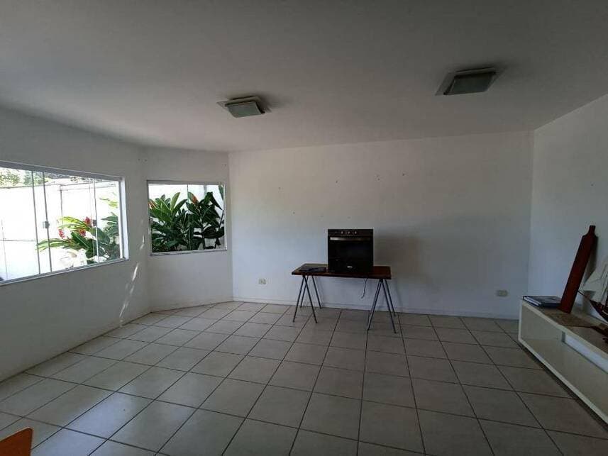 Foto 12 de 28: Casa em leilão em Rio De Janeiro - RJ — Casa à venda em leilão