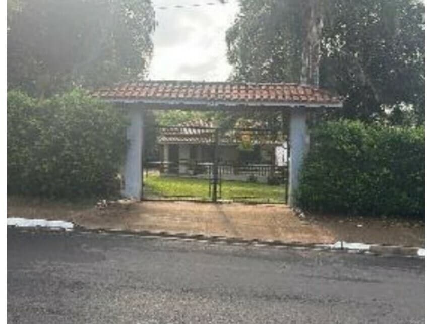 Casa em leilão em São Pedro - SP — Casa à venda em leilão