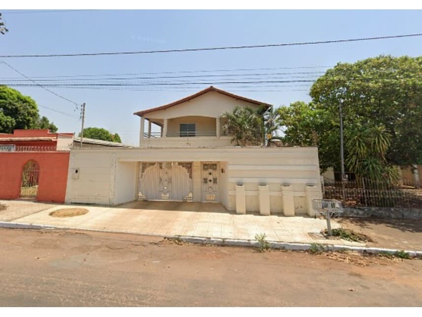 Casa em leilão em Paraíso Do Tocantins - TO — Casa à venda em leilão