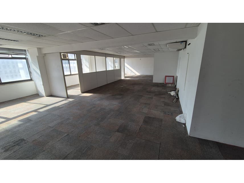 Foto 14 de 15: Comercial em leilão em São Paulo - SP — Sala Comercial à venda em leilão