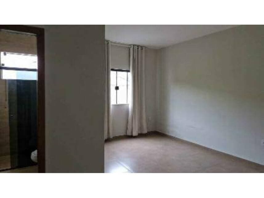 Foto 10 de 15: Casa em leilão em Cachoeira Paulista - SP — Casa à venda em leilão