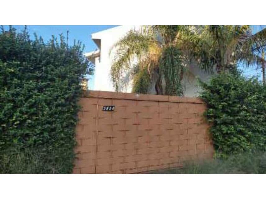 Casa em leilão em Cascavel - PR — Casa à venda em leilão
