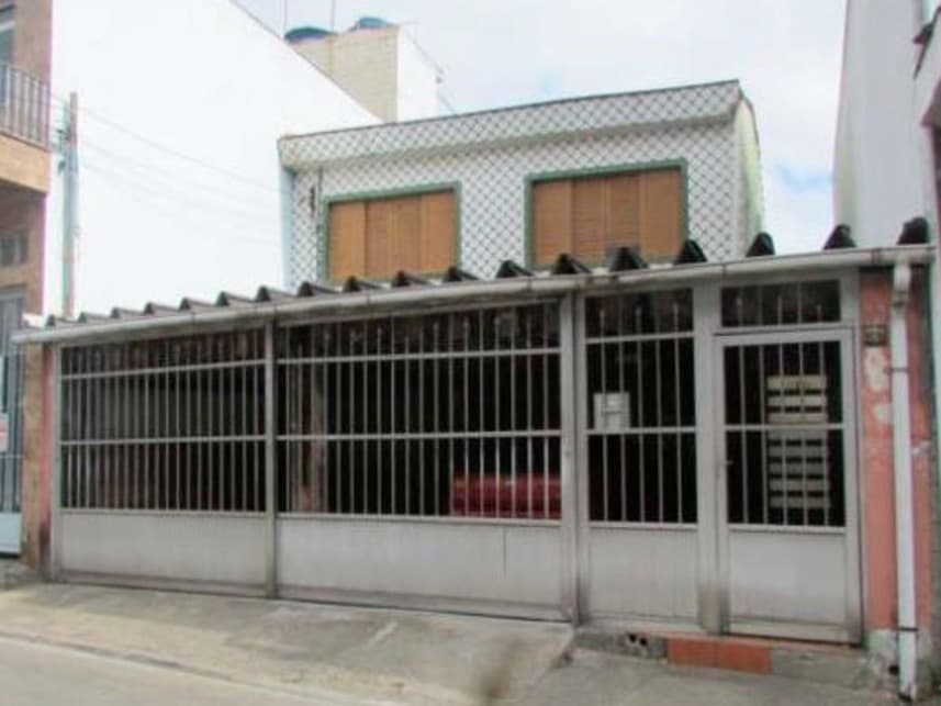 Foto 1 de 7: Casa em leilão em São Paulo - SP — Sobrado à venda em leilão