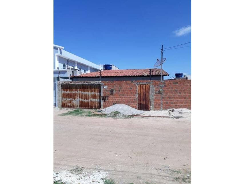Casa em leilão em Petrolina - PE — Casa à venda em leilão