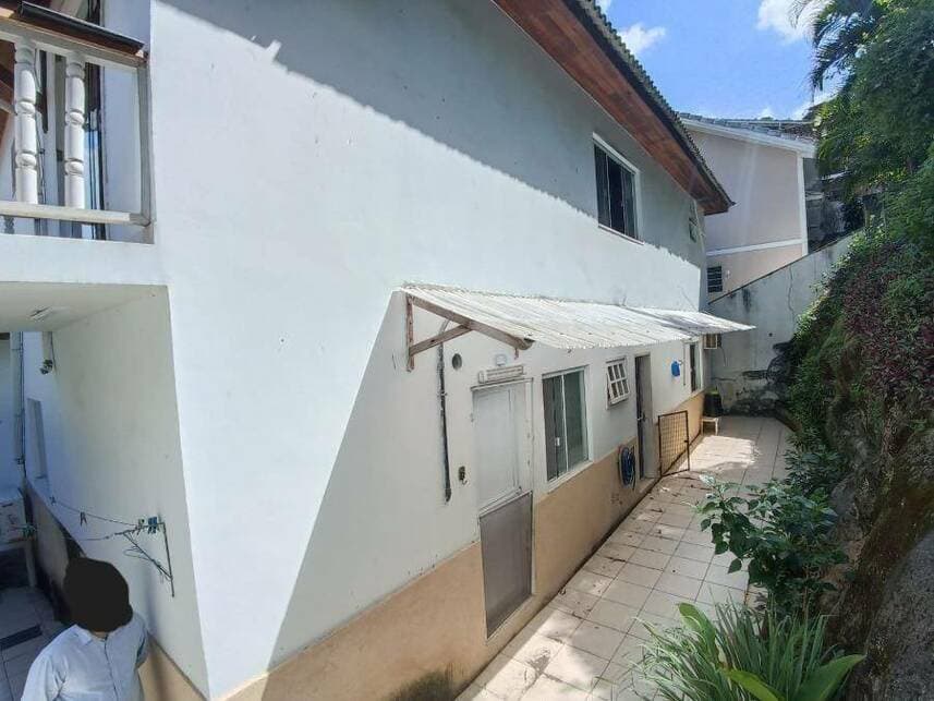 Foto 7 de 28: Casa em leilão em Rio De Janeiro - RJ — Casa à venda em leilão
