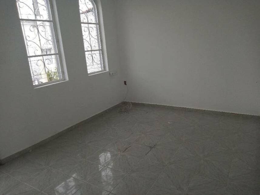 Foto 3 de 11: Casa em leilão em Lorena - SP — Casa à venda em leilão