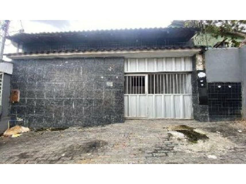 Casa em leilão em Manaus - AM — Casa à venda em leilão