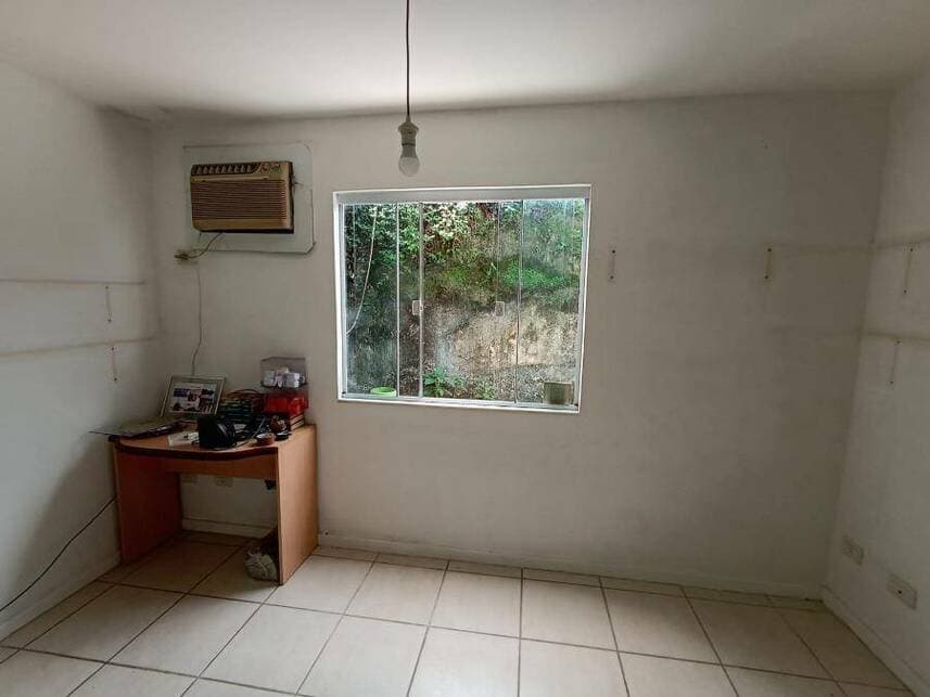 Foto 23 de 28: Casa em leilão em Rio De Janeiro - RJ — Casa à venda em leilão