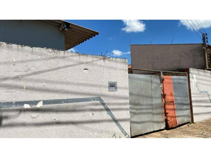 Foto 3 de 5: Casa em leilão em Presidente Prudente - SP — Casa à venda em leilão