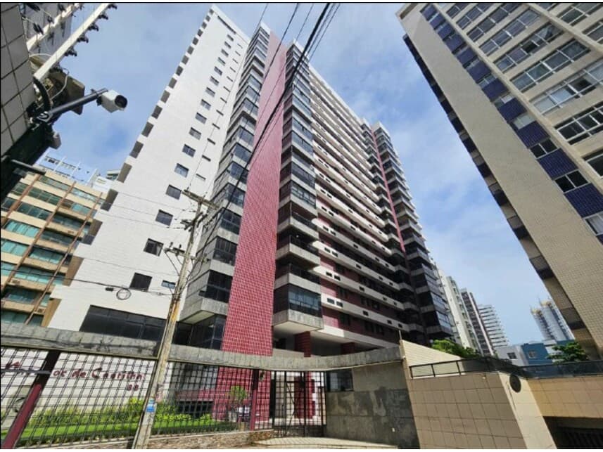 Apartamento em leilão em Recife - PE — Apartamento à venda em leilão