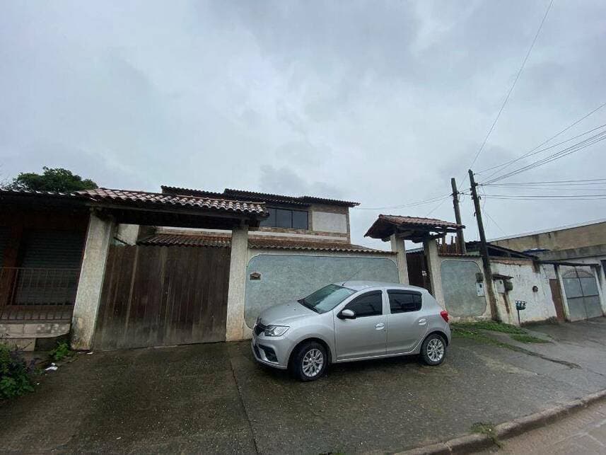 Casa em leilão em Itaboraí - RJ — Casa à venda em leilão