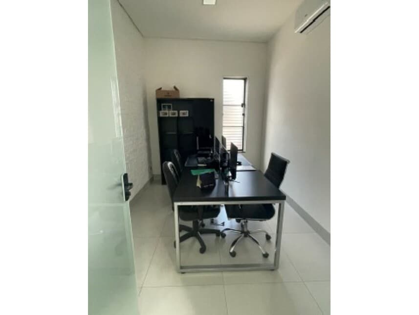 Foto 4 de 12: Casa em leilão em Jaboticabal - SP — Casa à venda em leilão