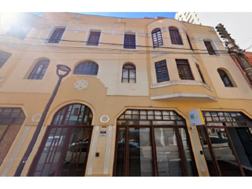 Apartamento em leilão em Curitiba - PR — Apartamento à venda em leilão