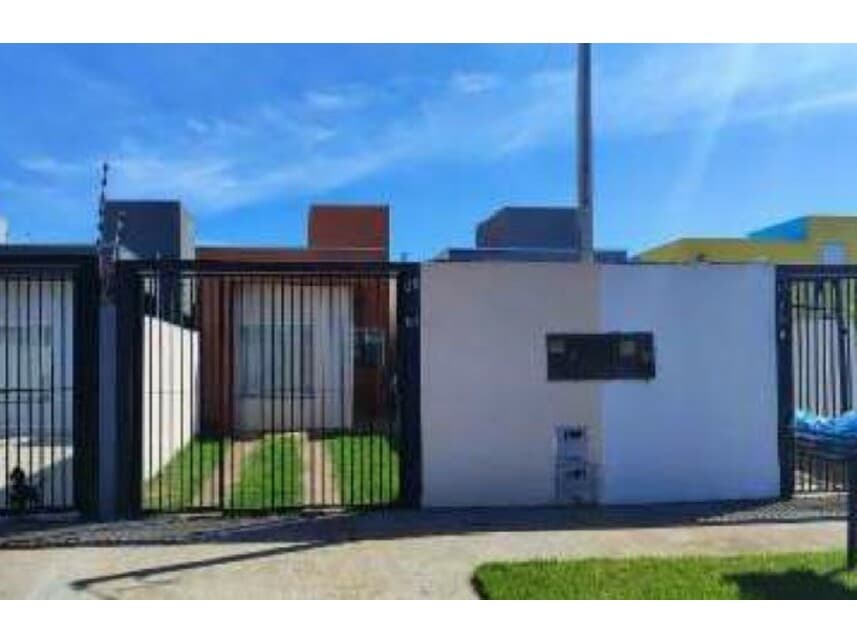 Casa em leilão em Sinop - MT — Casa à venda em leilão