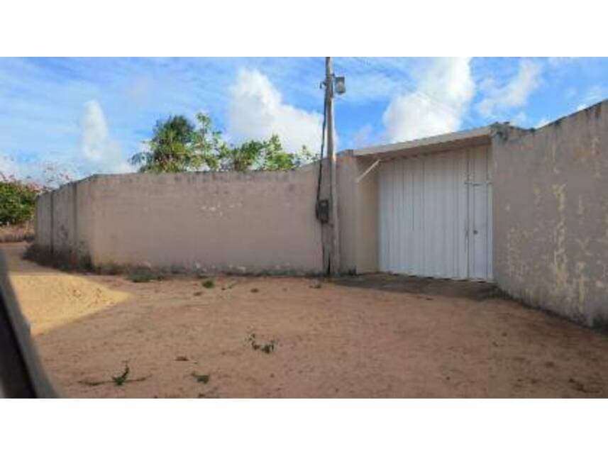 Casa em leilão em Aracati - CE — Casa à venda em leilão