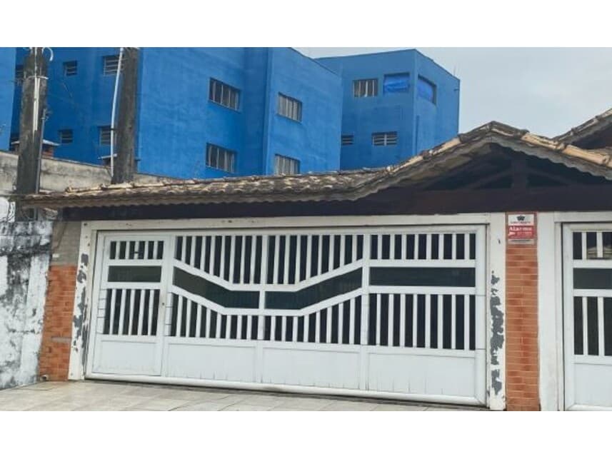 Casa em leilão em Praia Grande - SP — Casa à venda em leilão