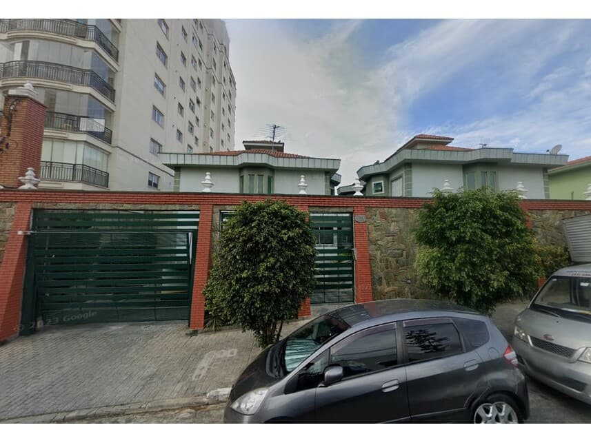 Casa em leilão em São Paulo - SP — Casa à venda em leilão